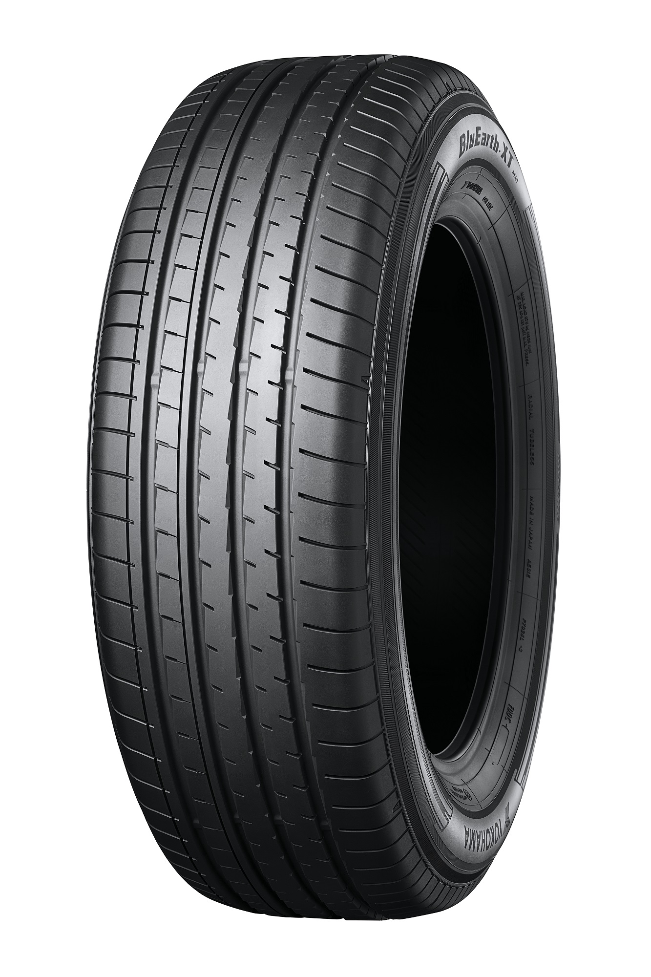 235/65R17 108V BluEarth-XT AE-61